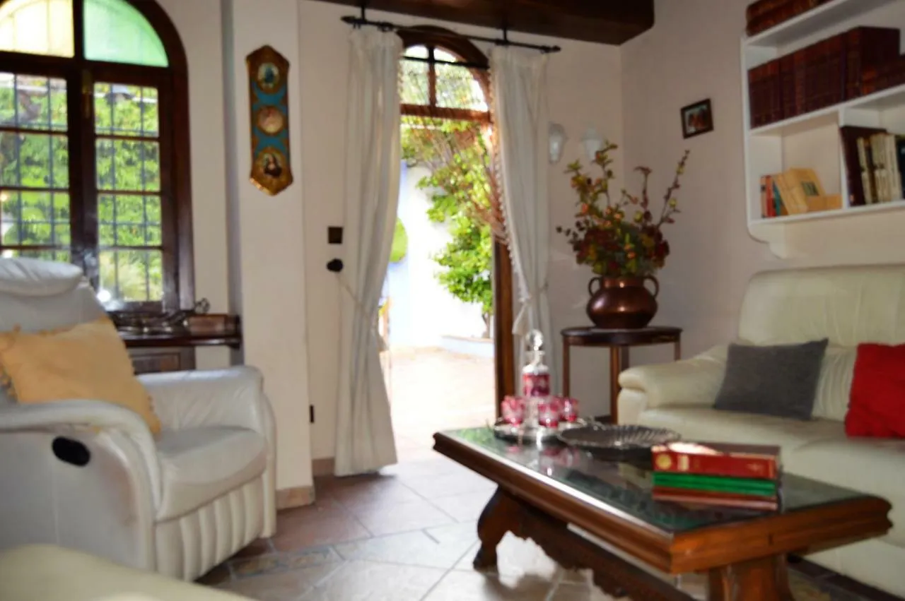 La Casa De Illora Villa 0*,