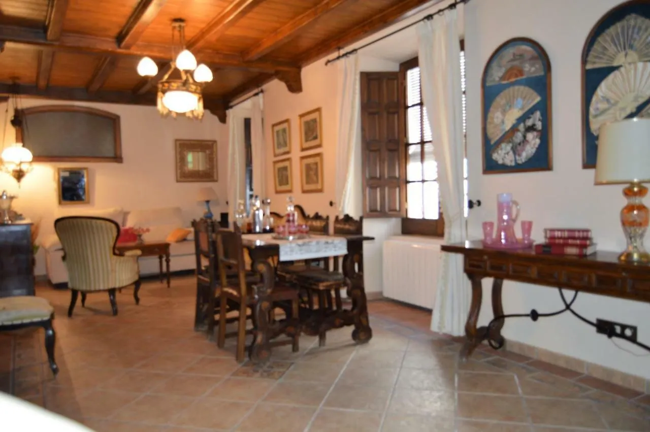 La Casa De Illora Villa 0*,