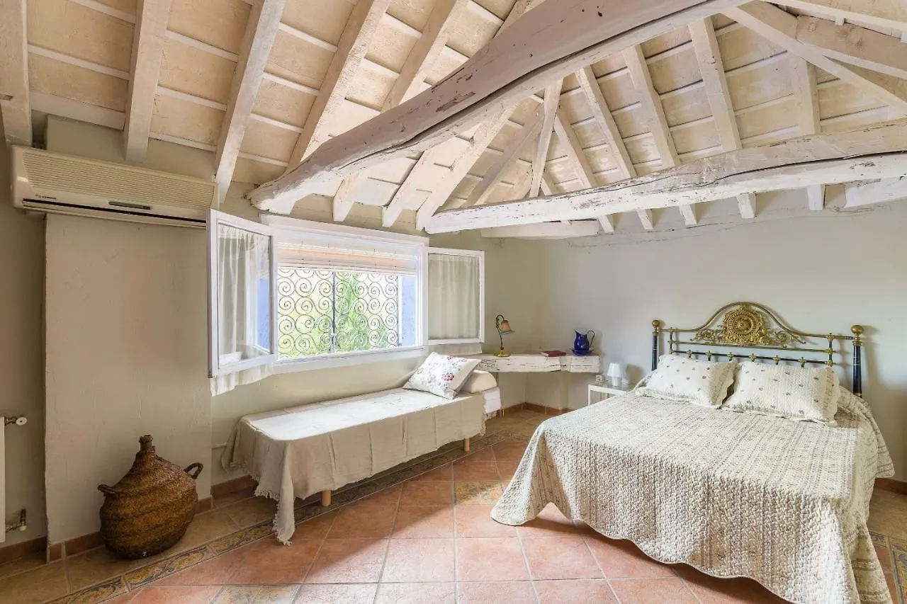 La Casa De Illora Villa 0*,